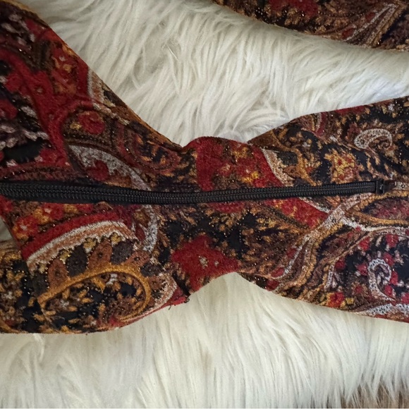 Diba 8M Red Metallic Paisley Fabric Velvet Knee High Designer Boots Y2K - Picture 6 of 15